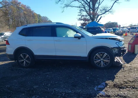 2019 Volkswagen Tiguan 2.0T Se/2.0T Sel/2.0T Sel R-Line/2.0T Sel R-Line Black z USA, uszkodzony, nr VIN 3VV2B7AX1KM123279